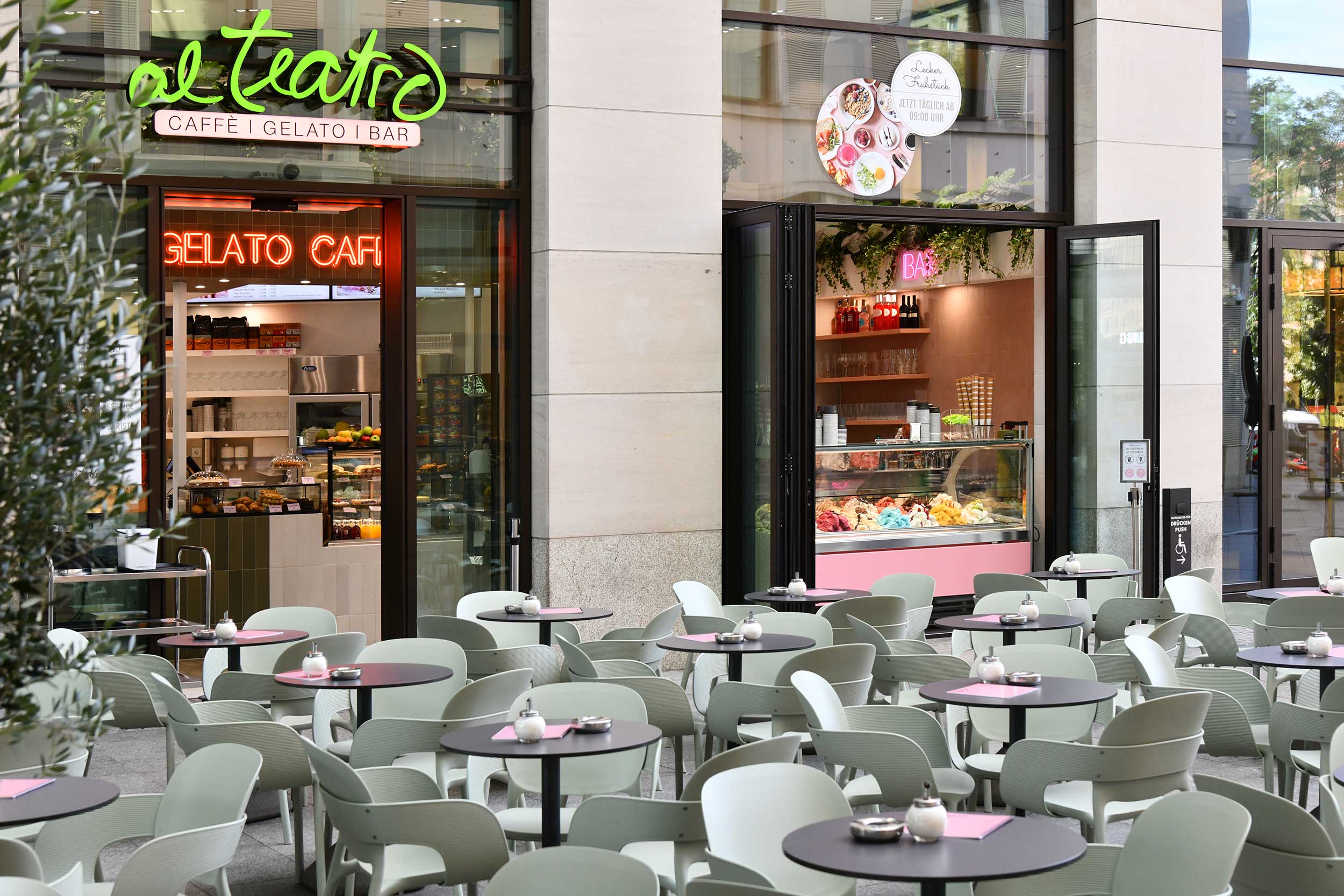 [Translate to English:] Al Teatro in der Mall of Berlin