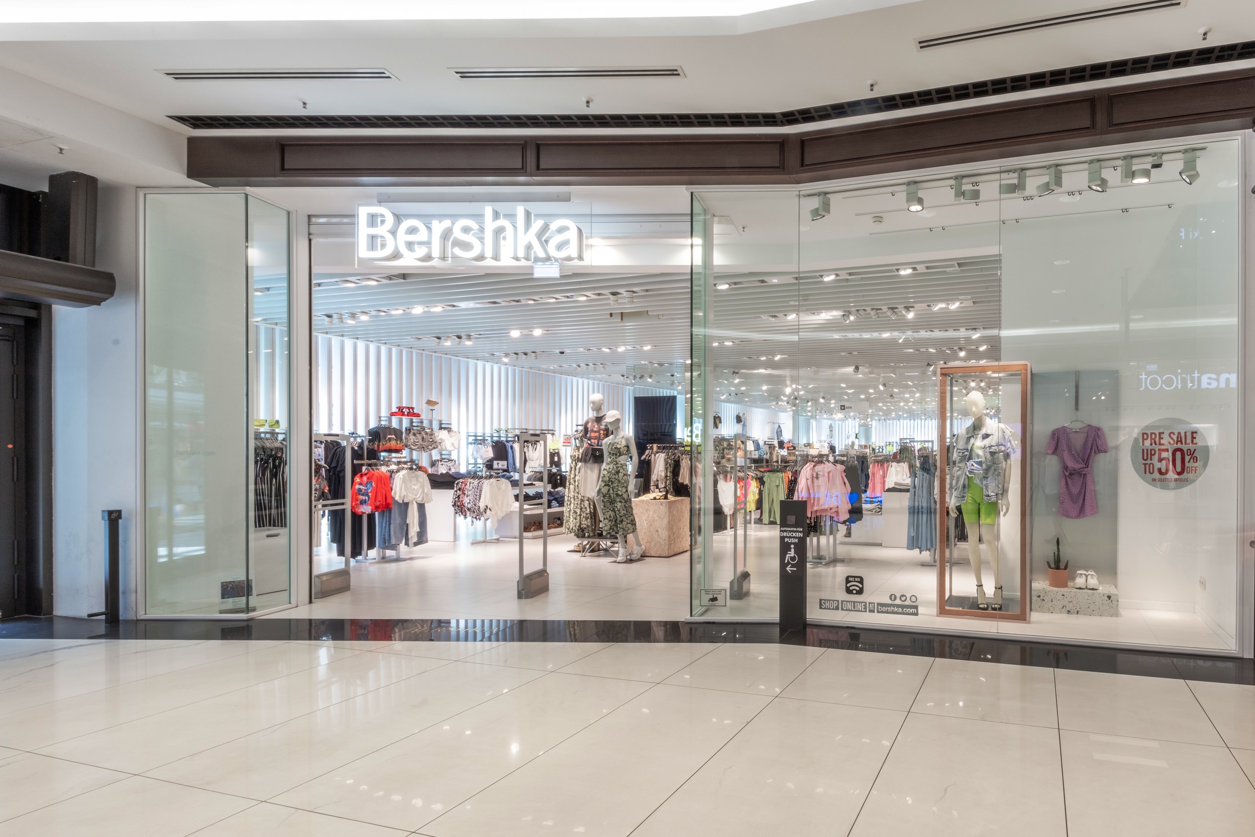 Bershka in der Mall of Berlin