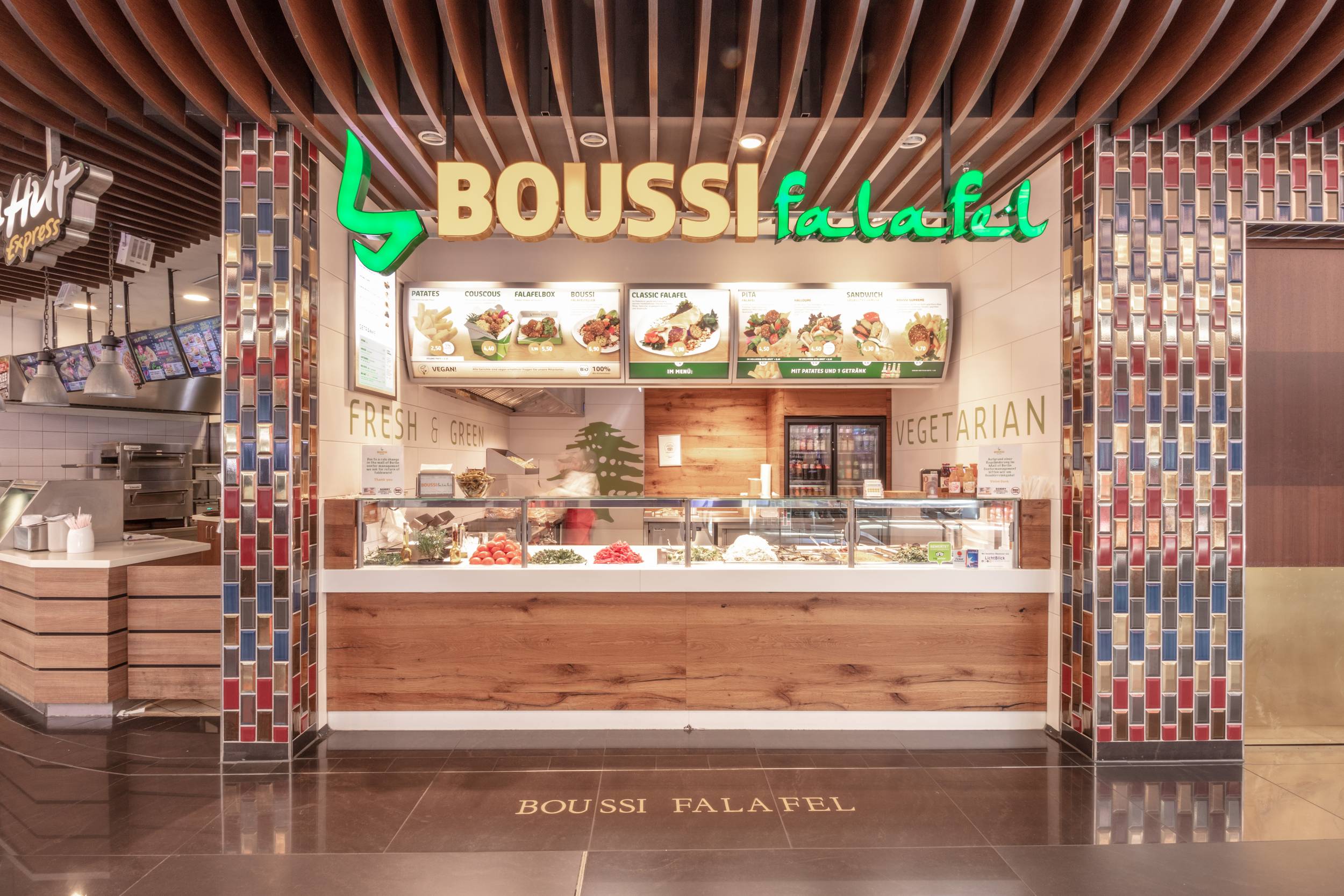 Boussi Falafel in der Mall of Berlin
