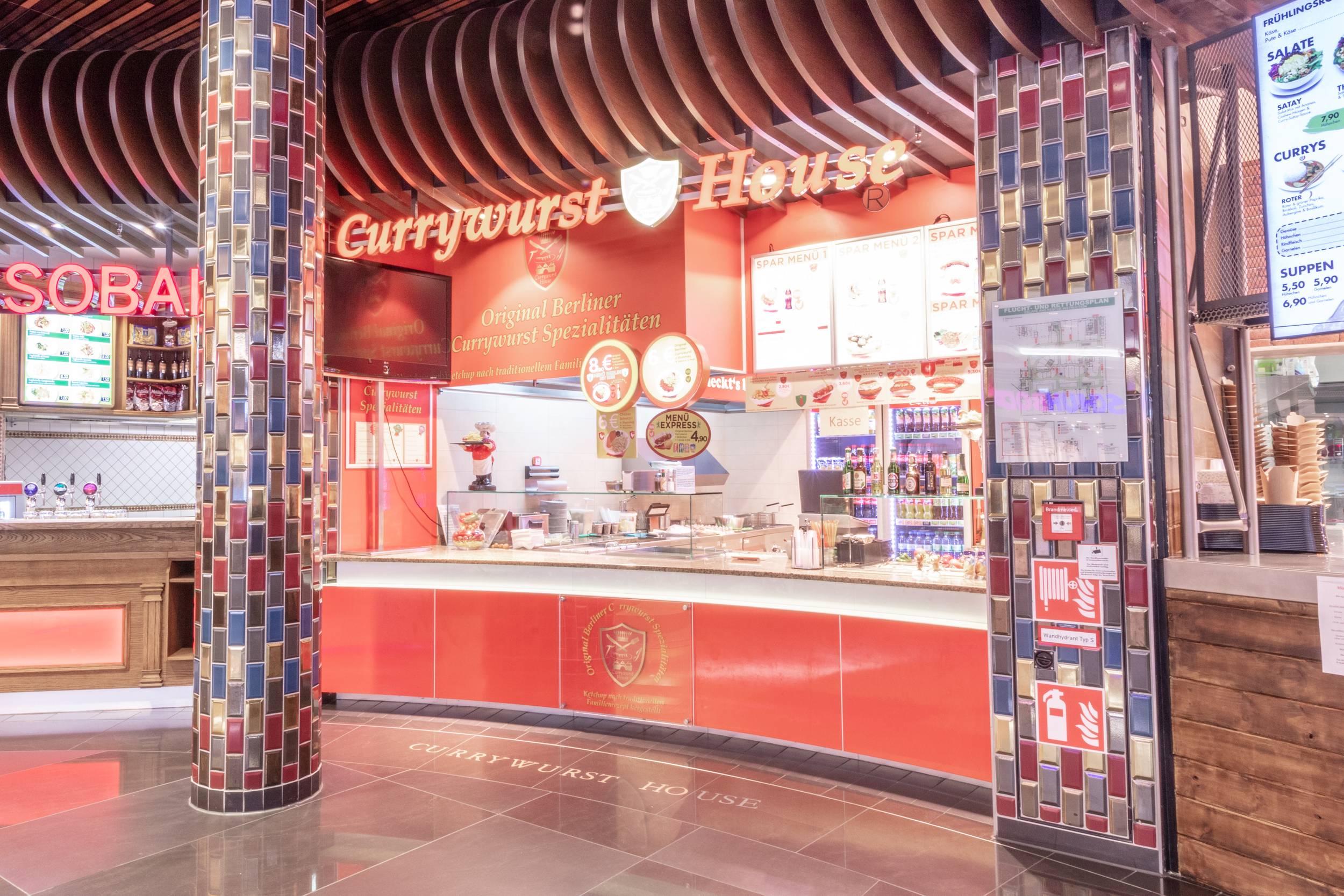 Currywurst House in der Mall of Berlin