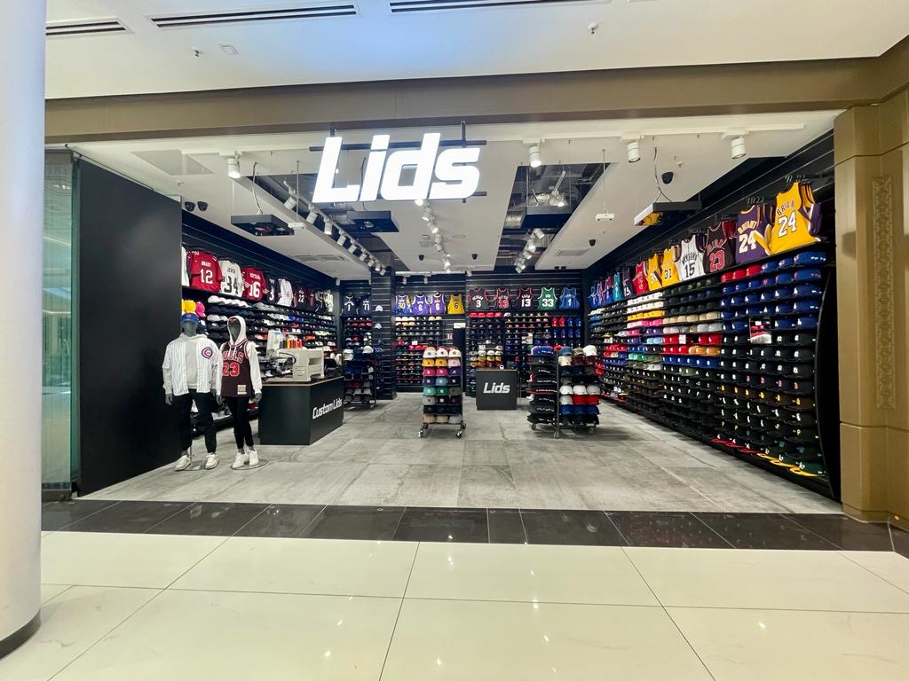 Lids at the Mall of Berlin