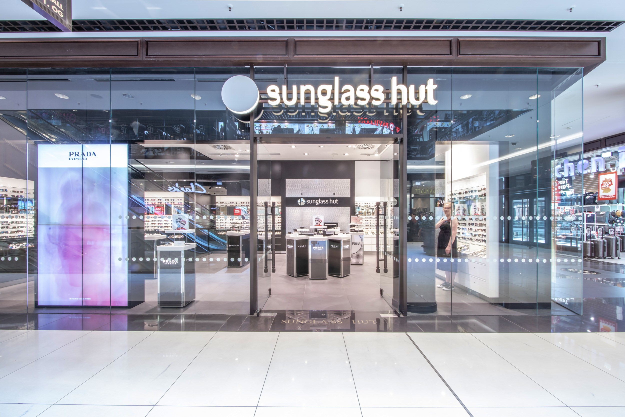 Sunglass Hut in der Mall of Berlin