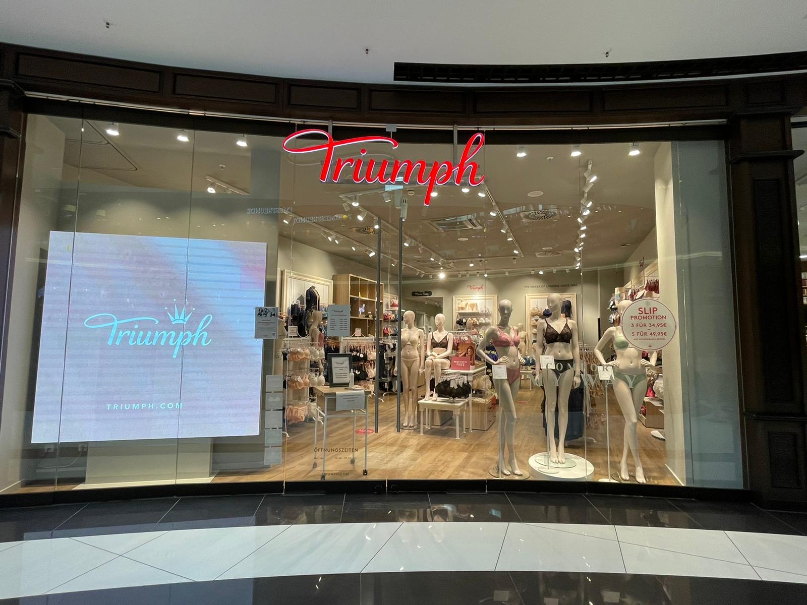 Triumph in the Mall of Berlin